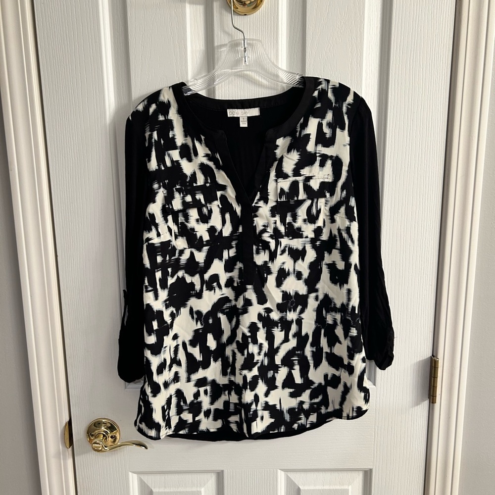 Pale Sky blouse, size small